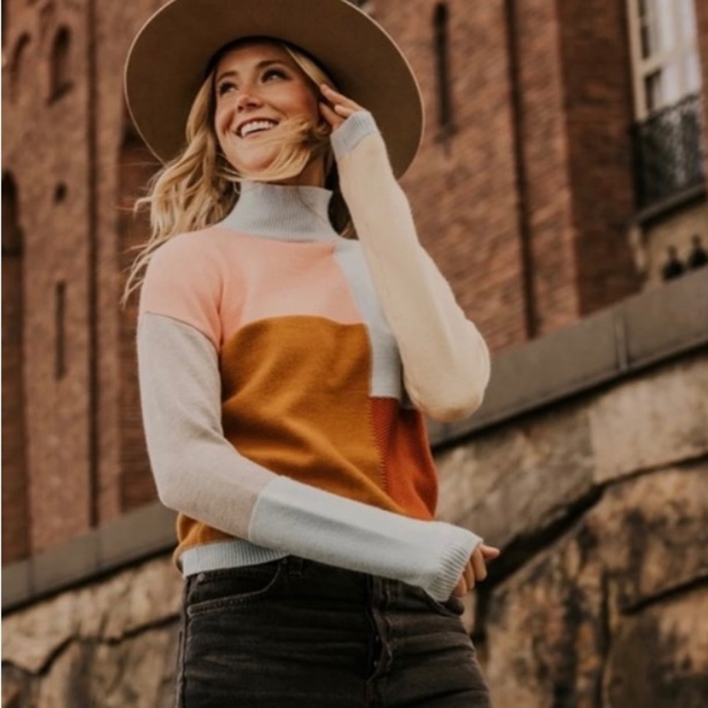 Roolee sweater